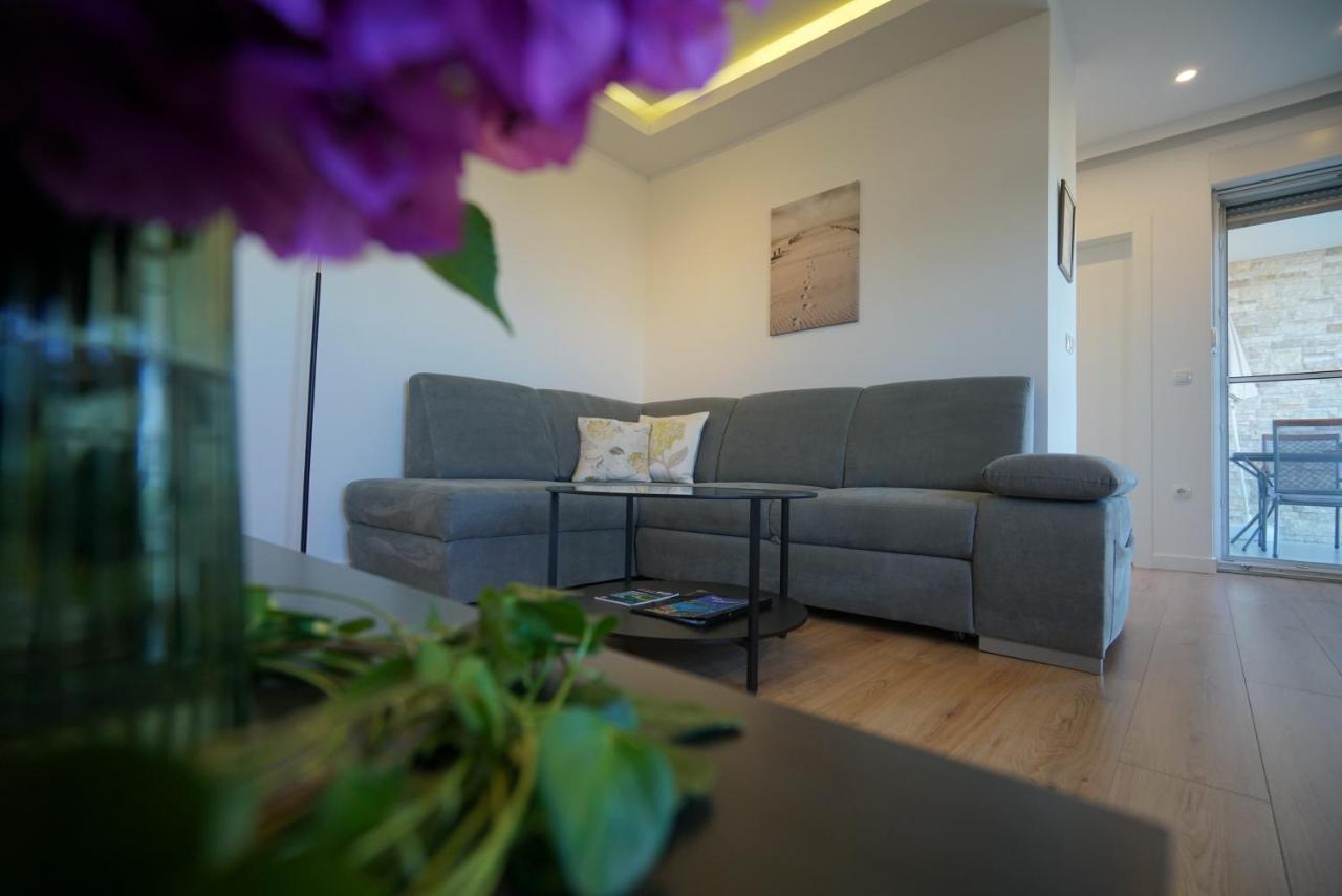 Apartment Perla Sukošan Exteriör bild